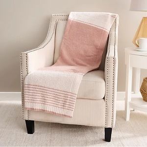 NWOT Barefoot Dreams Blanket